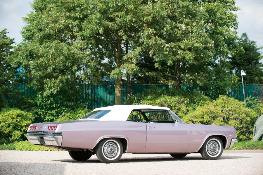  Chevrolet Impala SS 396 Convertible 1965 года  (фото 28 из 29)